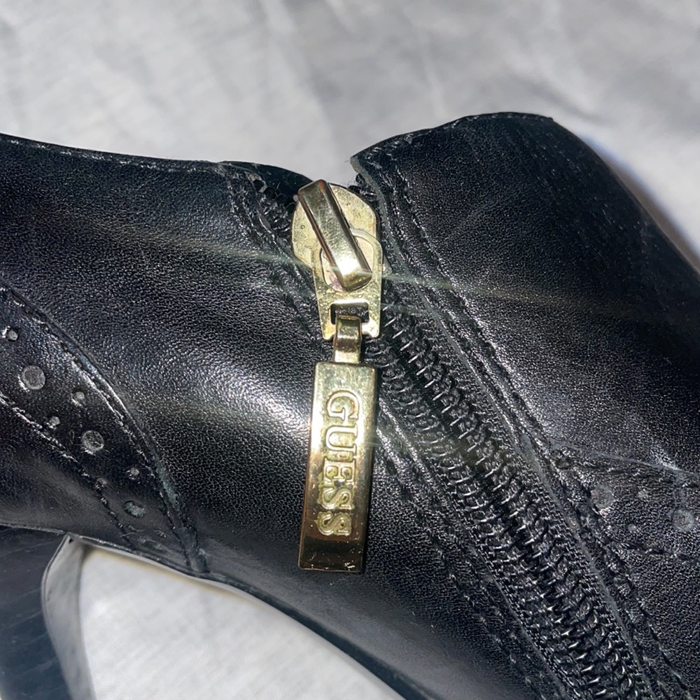 GUESS Heels - Picture 4 of 9